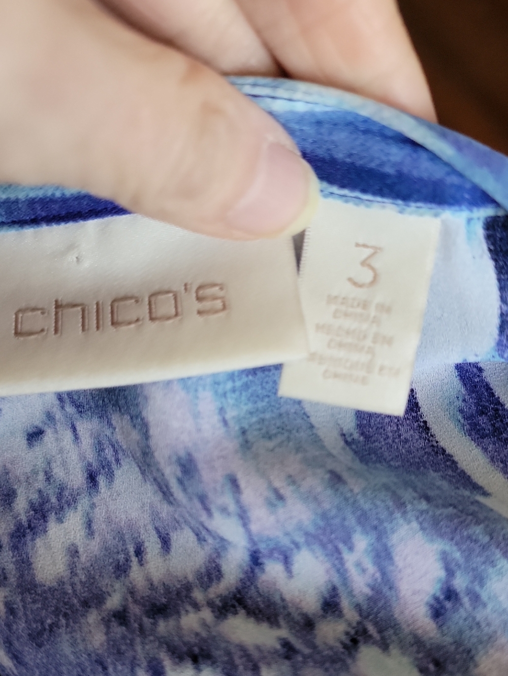 Chico's Blue Floral V-Neck Women's Tunic Top - Picture 8 of 8